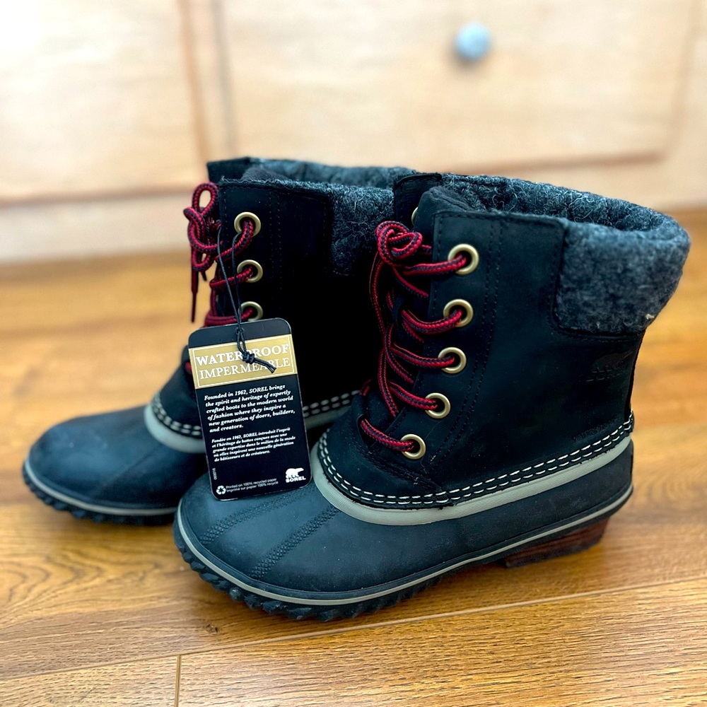 Brand new with tags SOREL boots. Was just a present that was the wrong size